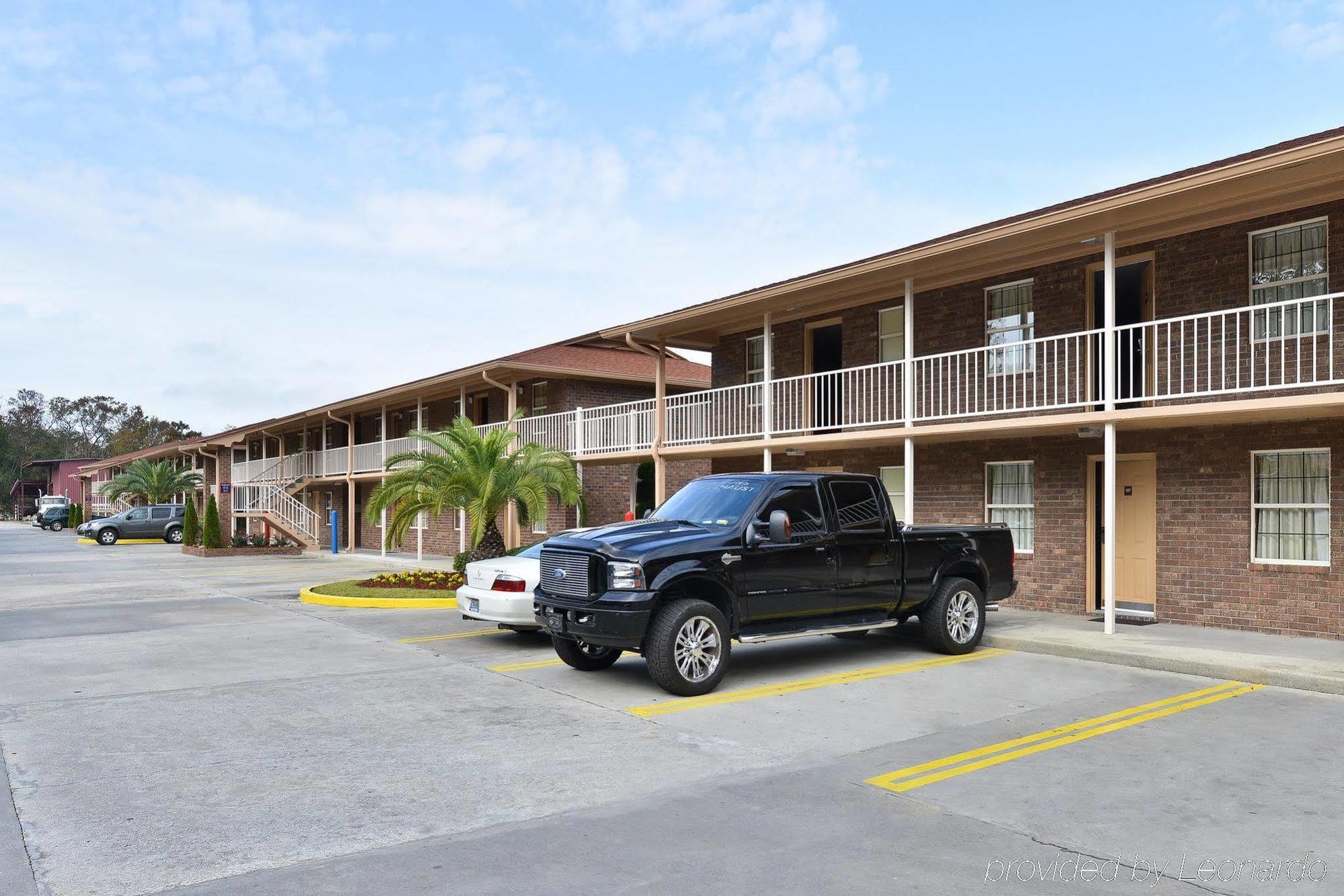 Savannah Inn And Suites Savannah Port Area ภายนอก รูปภาพ